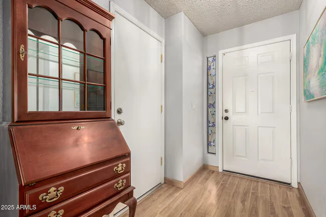 9264 W Morrow Dr Peoria, AZ 85382 photo 4
