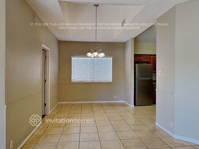 11324 N 81st Dr Peoria, AZ 85345 photo 3
