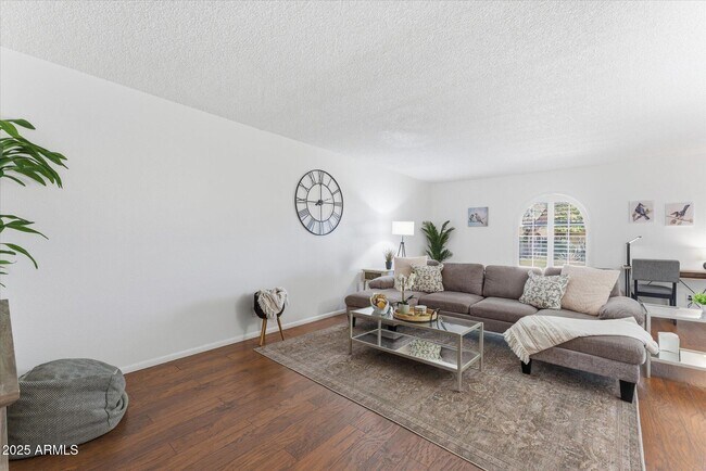 516 N Hobson Plaza Mesa, AZ 85203 photo 5