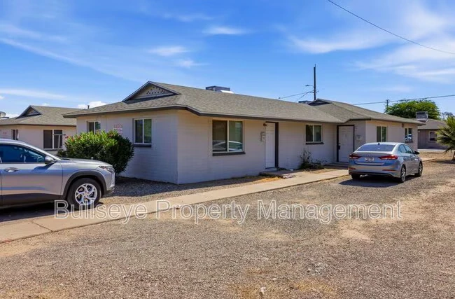 5645 S 6th St Phoenix, AZ 85040 photo 2