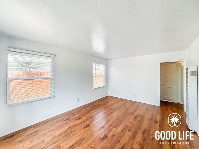 6074 Rock St San Diego, CA 92115 photo 2