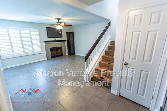 310 E Bluebell Ln Tempe, AZ 85288 photo 5