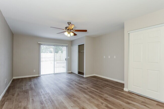 5526 W Garden Dr Glendale, AZ 85304 photo 3