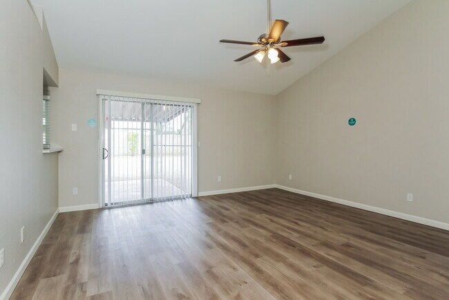 5526 W Garden Dr Glendale, AZ 85304 photo 5