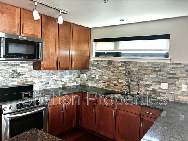 310 S 4th St Phoenix, AZ 85004 photo 5