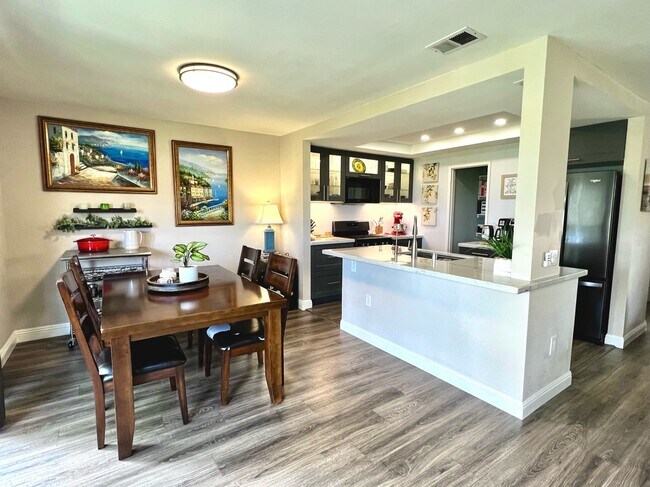 7027 Camino Pacheco San Diego, CA 92111 photo 5