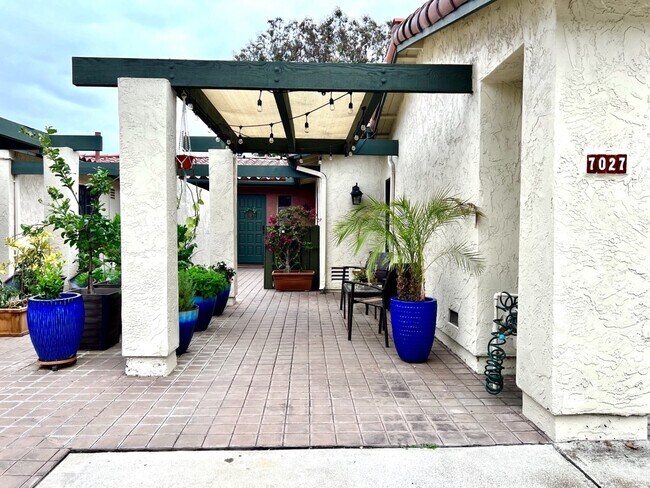 7027 Camino Pacheco San Diego, CA 92111 photo 2
