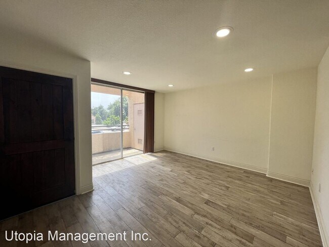 3975 Nobel Dr San Diego, CA 92122 photo 3