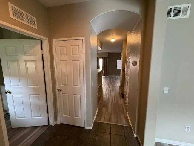 26319 Arboretum Way Murrieta, CA 92563 photo 3