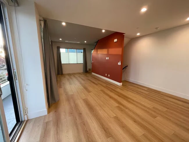 2844 Polk Ave San Diego, CA 92104 photo 3