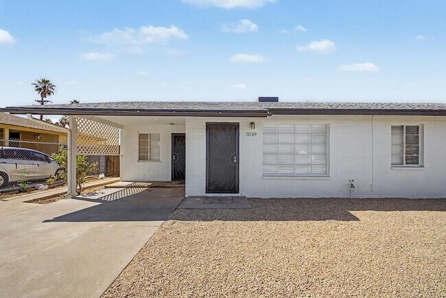3519 W Orchid Ln Phoenix, AZ 85051 photo 4