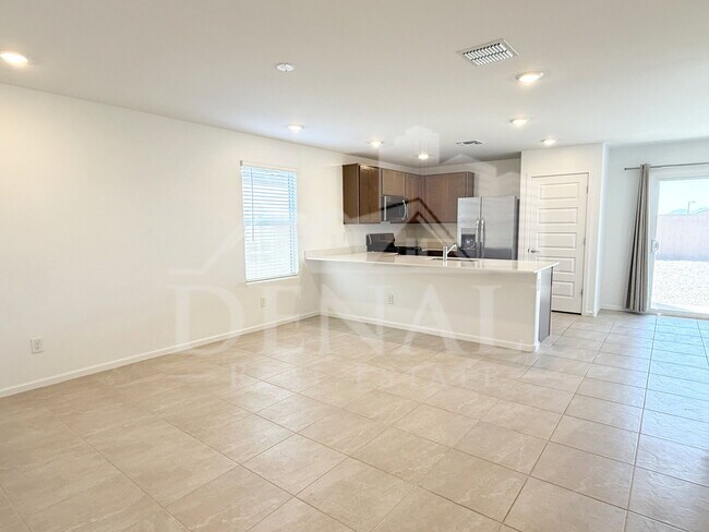 32300 N Hermon Rd San Tan Valley, AZ 85143 photo 3