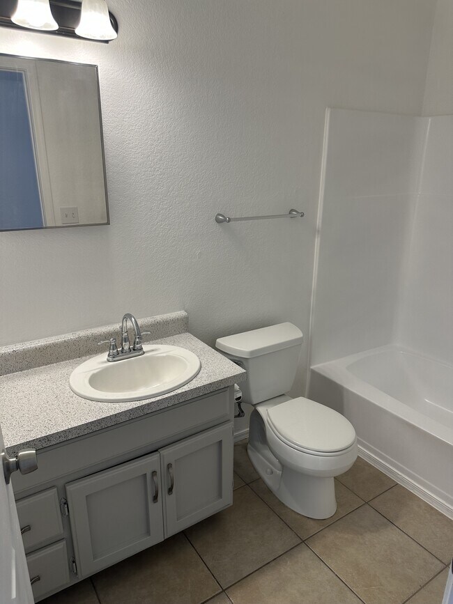 9416 W Rafael Dr Arizona City, AZ 85123 photo 4