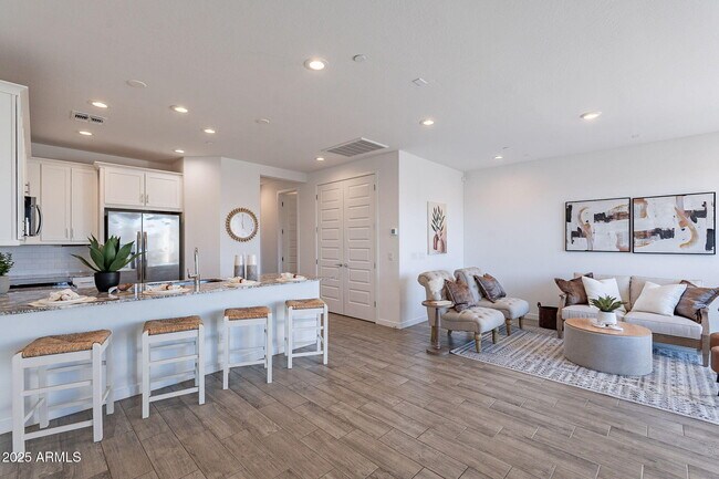 9835 E Wavelength Ave