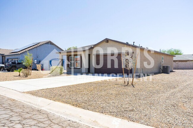 14282 S Vera Cruz Rd Arizona City, AZ 85123 photo 3