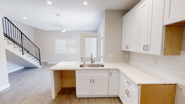 5032 Catoctin Dr San Diego, CA 92115 photo 4
