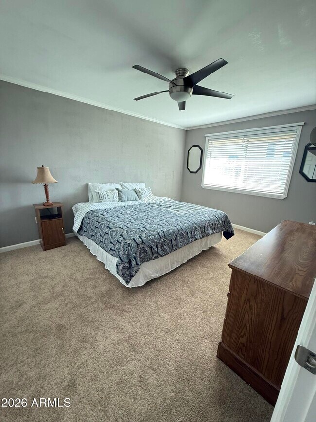 10659 W Tropicana Cir Sun City, AZ 85351 photo 4