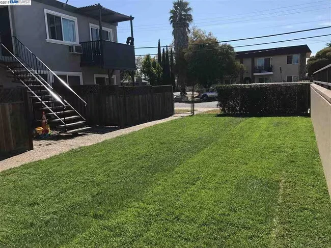 1914 Clayton Way Concord, CA 94519 photo 5