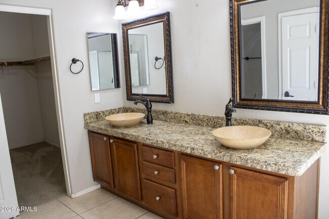 10321 W Windsor Ave Avondale, AZ 85392 photo 3