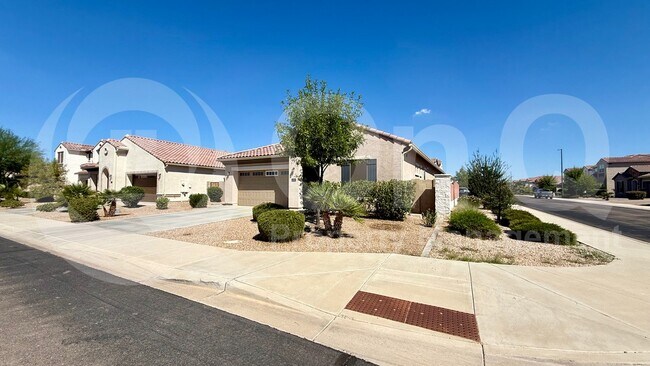 4365 S Warwick St Gilbert, AZ 85297 photo 3