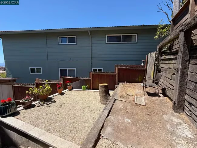 1417 Arlington Blvd El Cerrito, CA 94530 photo 4