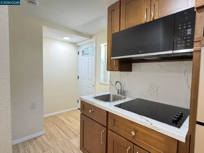 1417 Arlington Blvd El Cerrito, CA 94530 photo 5