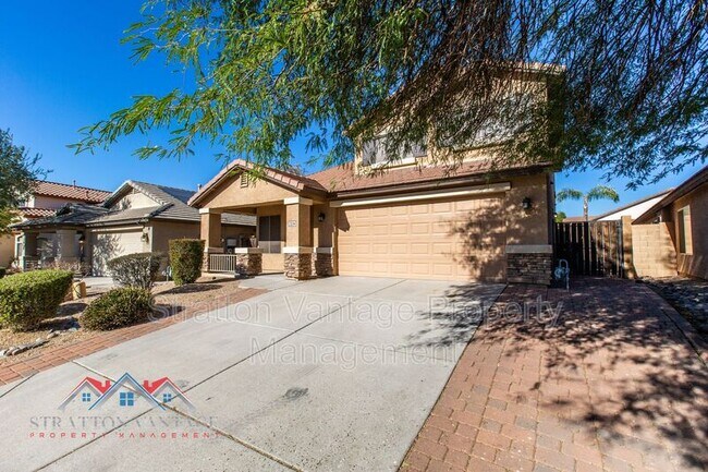 2224 W Madre Del Oro Dr Phoenix, AZ 85085 photo 3