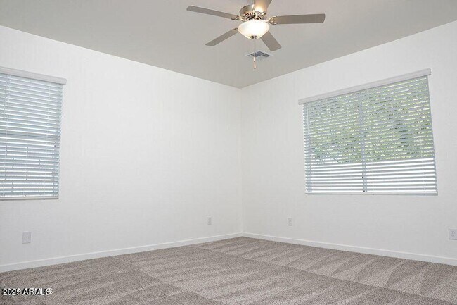 16029 N 65th Ave photo 4