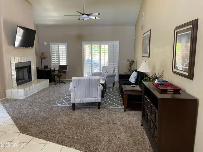 5521 E Paradise Dr Scottsdale, AZ 85254 photo 4