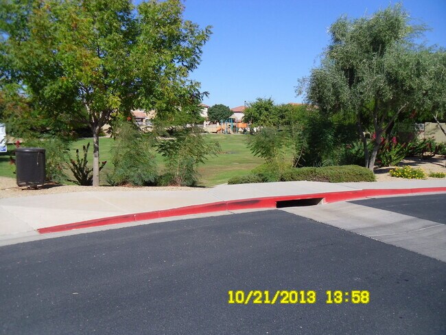 903 E Stottler Dr Gilbert, AZ 85296 photo 4