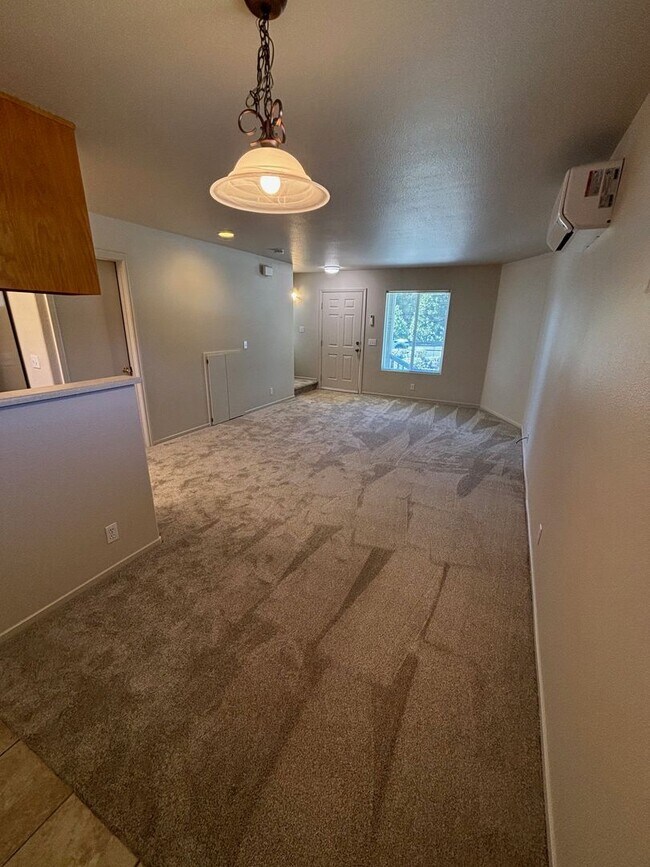 1732 Mount Olive Dr Santa Rosa, CA 95404 photo 3