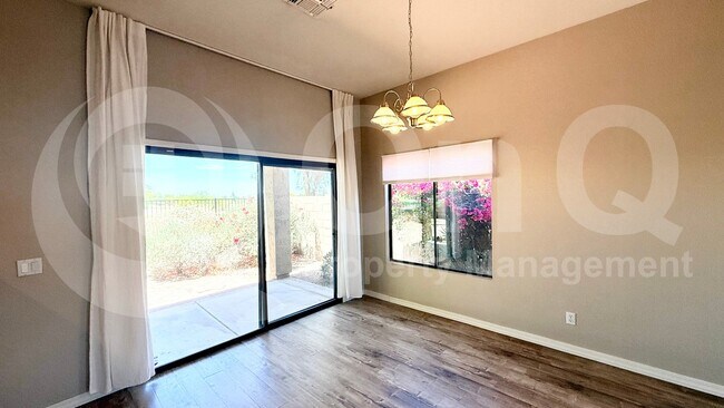 7208 S 30th St Phoenix, AZ 85042 photo 4