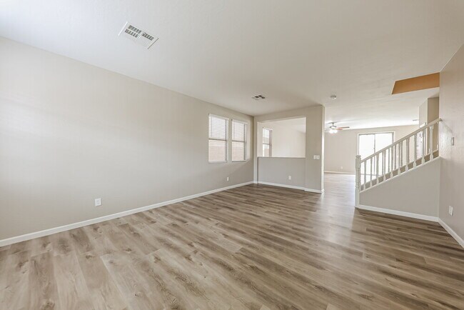 11811 W Foothill Dr Sun City, AZ 85373 photo 4