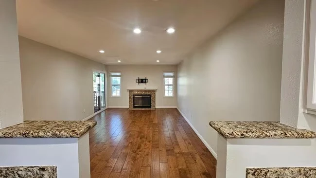 12091 Alta Carmel Ct San Diego, CA 92128