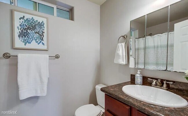 5055 Collwood Blvd San Diego, CA 92115 photo 2