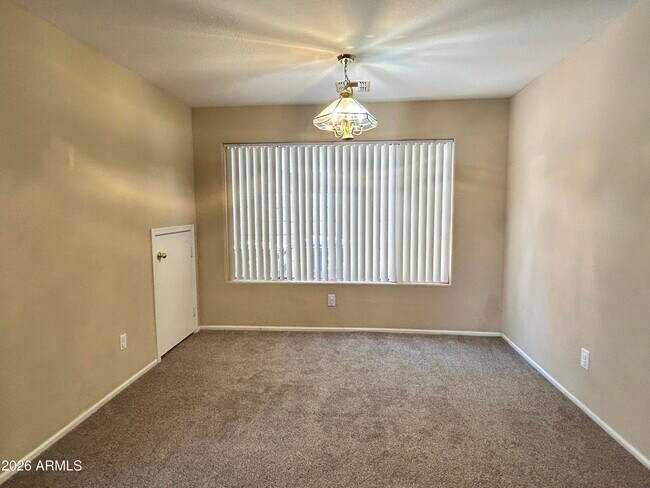 2109 N 109th Ave Avondale, AZ 85392 photo 4