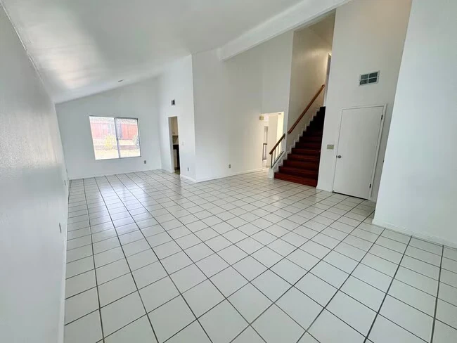 3406 Chandler Cir photo 4