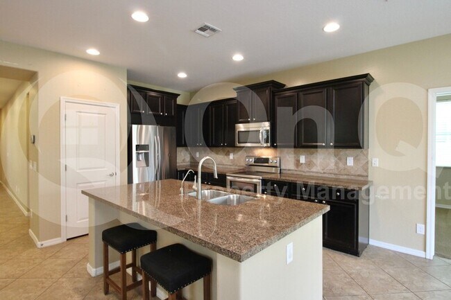 156 E Chelsea Ln Gilbert, AZ 85295 photo 3