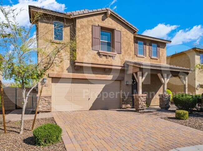 156 E Chelsea Ln Gilbert, AZ 85295 photo 2