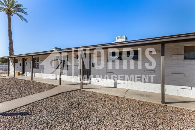 803 N Park Ave Casa Grande, AZ 85122 photo 3