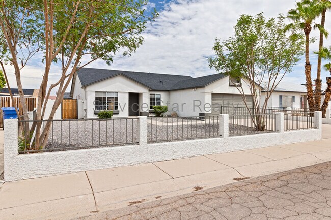 1408 E Carson Rd photo 4