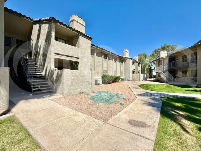 533 W Guadalupe Rd Mesa, AZ 85210 photo 2