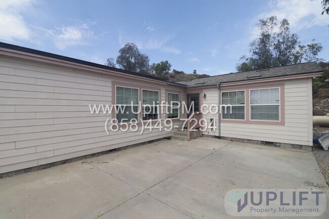 18453 Ramona View Dr Ramona, CA 92065 photo 3