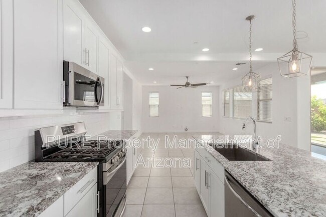 12546 W Cassia Trail Peoria, AZ 85383 photo 5