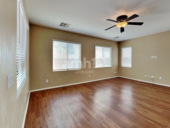 38549 N Reynosa Dr photo 5