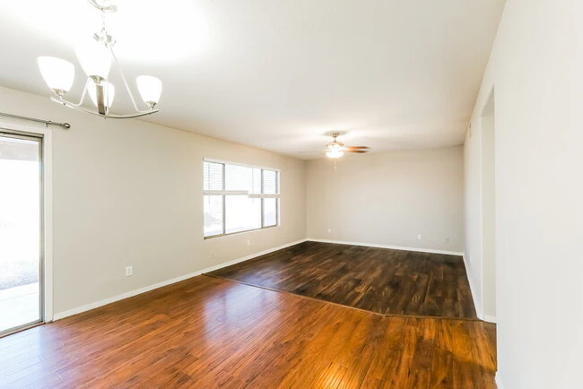 3802 N 104th Ave Avondale, AZ 85392 photo 5