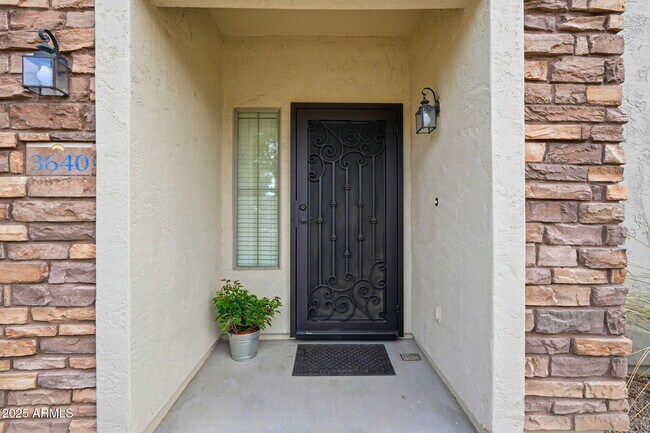 3640 W Muirfield Ct Anthem, AZ 85086 photo 3