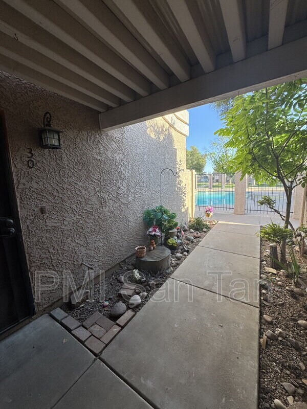 3030 S Alma School Rd Mesa, AZ 85210 photo 2