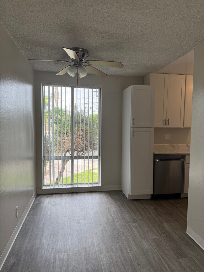 Ocean Park Apartments photo 4