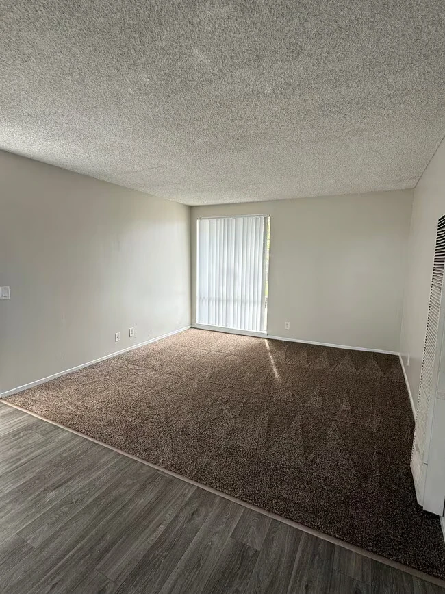Ocean Park Apartments photo 3